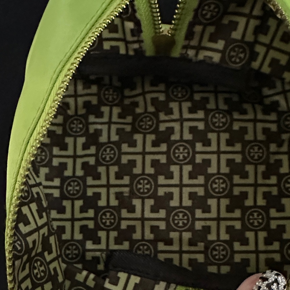 Tory Burch Vibrant Green Cosmetic Case - Picture 8 of 12